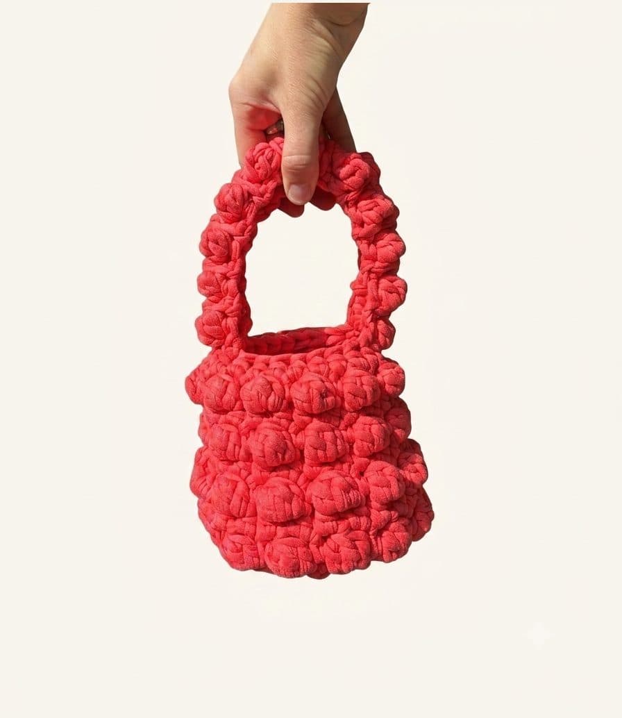 Bobbles Red, one-of-one handmade crochet bag