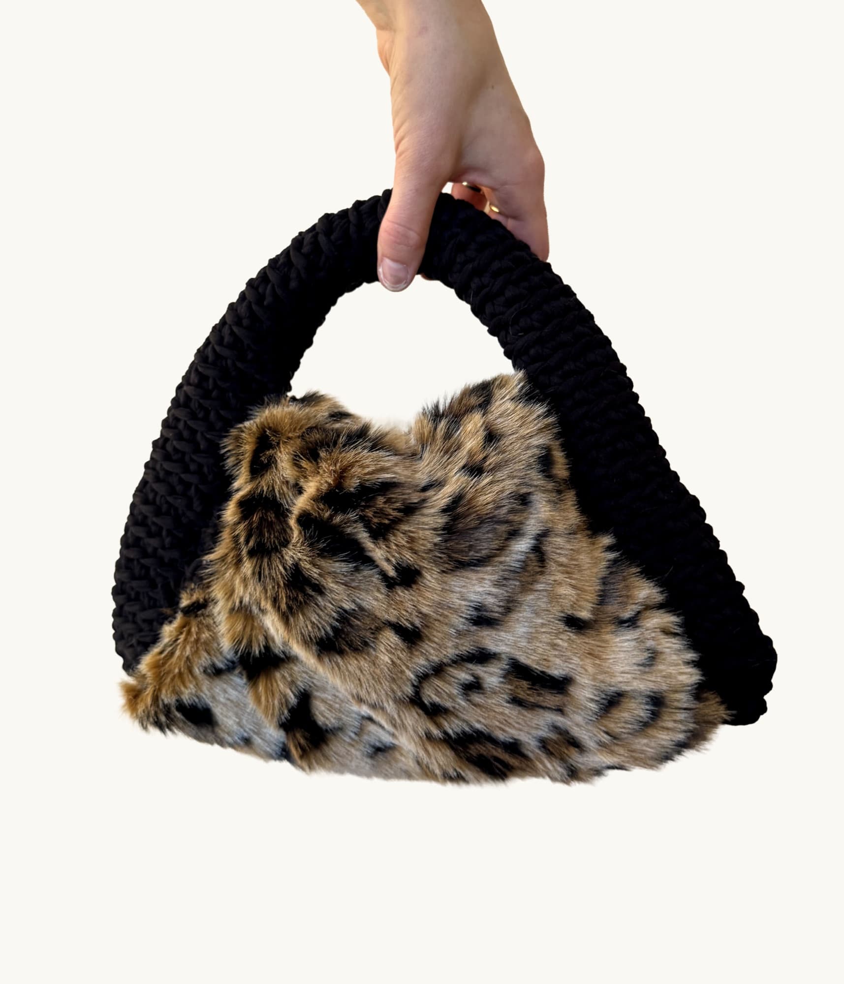 Leopard Leopard, one-of-one handmade crochet bag