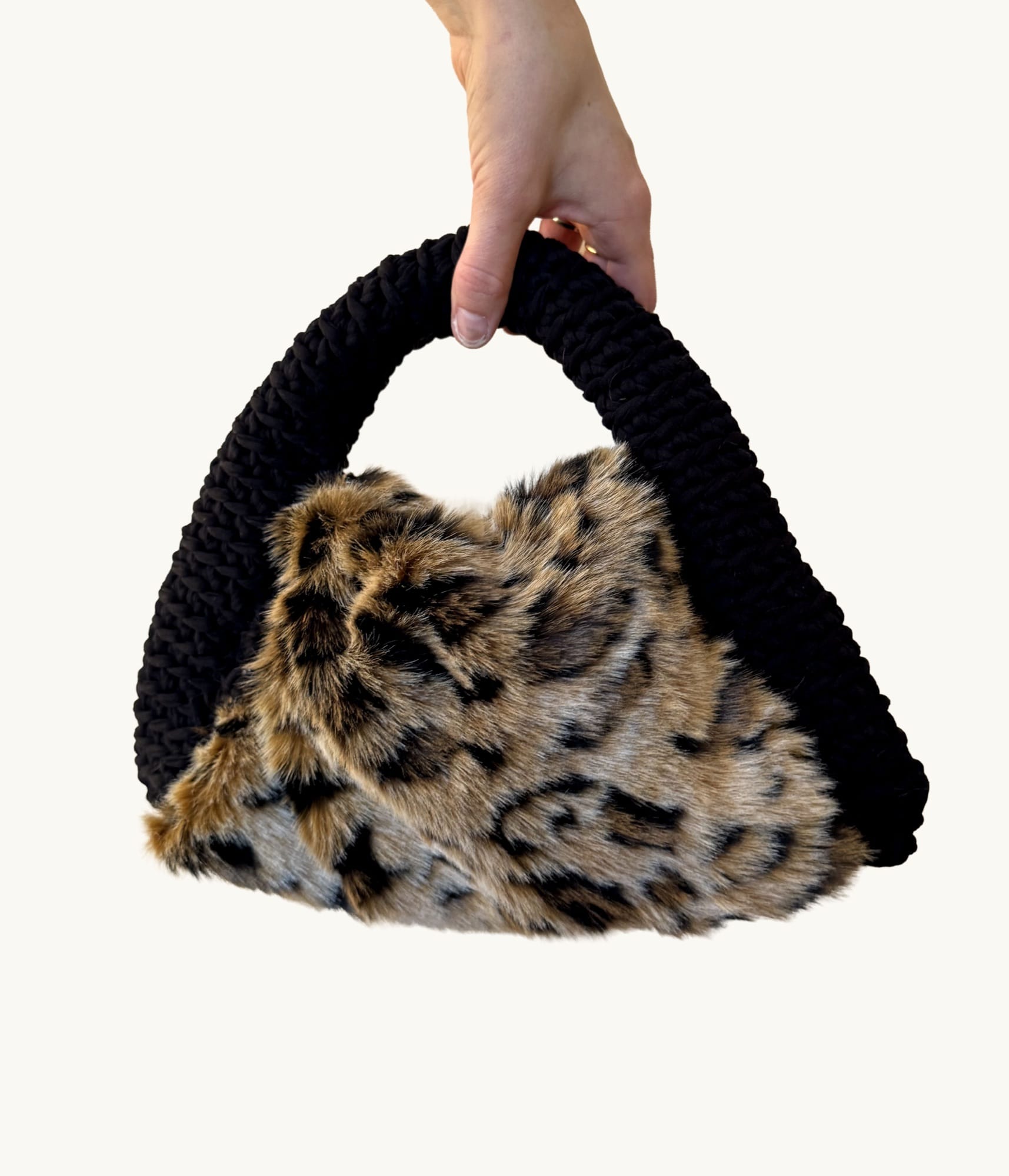 Leopard Leopard, one-of-one handmade crochet bag